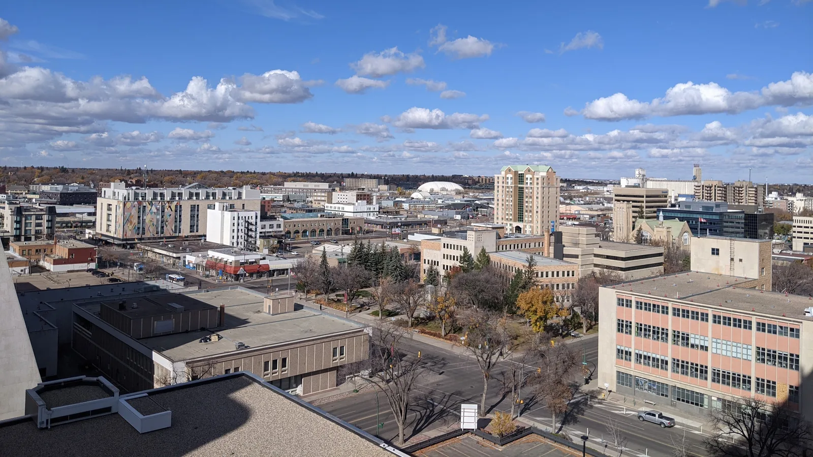 Aerial view of downtown Saskatoon, Saskatchewan on a clear day.