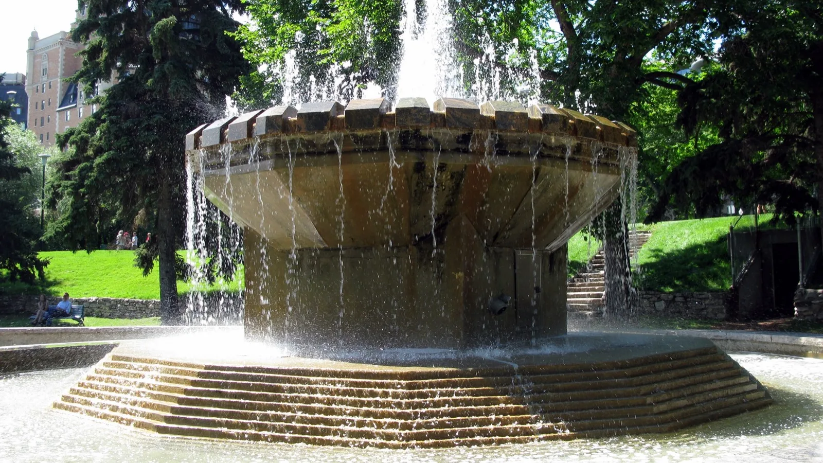 File photo of the Kiwanis Memorial Park fountain in downtown Saskatoon, with the Delta Bessborough hotel in the background. Not the scene of any specific event.